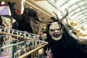 Perchtenlauf Bild 9