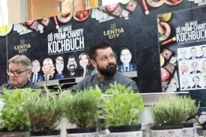OÖ Charity Promi Kochbuch Präsentation Bild 51