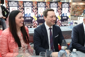 OÖ Charity Promi Kochbuch Präsentation Bild 78
