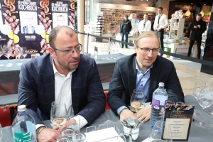 OÖ Charity Promi Kochbuch Präsentation Bild 18