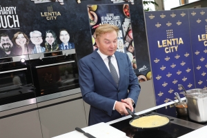 OÖ Charity Promi Kochbuch Präsentation Bild 27