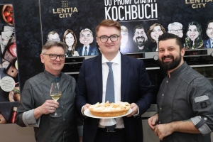 OÖ Charity Promi Kochbuch Präsentation Bild 73