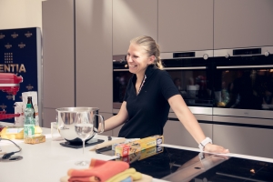 Christina Bauer: Show-Backen & Signierstunde Bild 12