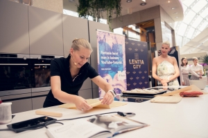 Christina Bauer: Show-Backen & Signierstunde Bild 47