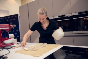 Christina Bauer: Show-Backen & Signierstunde Bild 15
