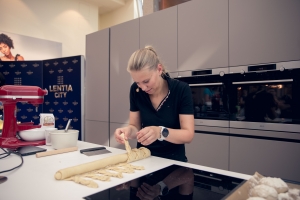 Christina Bauer: Show-Backen & Signierstunde Bild 41
