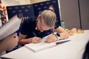 Christina Bauer: Show-Backen & Signierstunde Bild 13