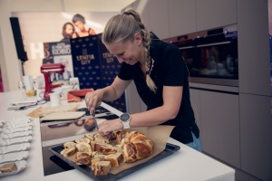 Christina Bauer: Show-Backen & Signierstunde Bild 29