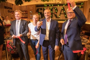 SURACE Opening Bild 23