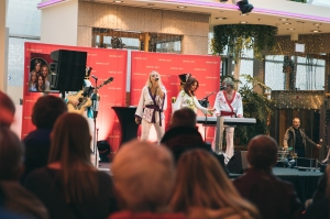 Adventkonzert Abba Xmas Show Bild 29