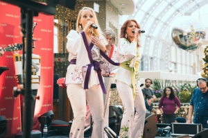 Adventkonzert Abba Xmas Show Bild 42