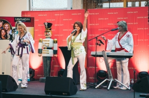 Adventkonzert Abba Xmas Show Bild 40