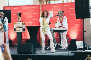 Adventkonzert Abba Xmas Show Bild 34
