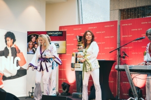 Adventkonzert Abba Xmas Show Bild 18