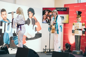 Adventkonzert Abba Xmas Show Bild 44