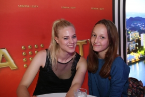 Gala Show mit Stargast Larissa Marolt Bild 11