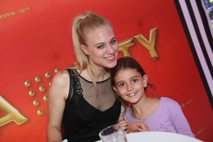 Gala Show mit Stargast Larissa Marolt Bild 23