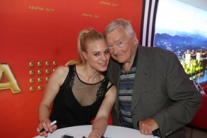 Gala Show mit Stargast Larissa Marolt Bild 8