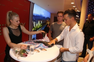 Gala Show mit Stargast Larissa Marolt Bild 87